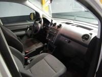 Usata VW Caddy Comfortline 108 CV (79 kW) 2015 Bianco Monovolume