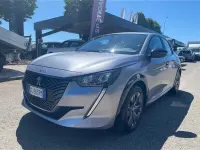 Usado Peugeot e-208 Active 56 kW (77 CV) 2022 Gris Utilitario