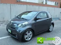 Usata Toyota iQ Executive 97 CV (71 kW) 2010 Grigio Utilitaria