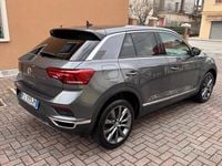 Usata VW T-Roc 150 CV (110 kW) 2019 Grigio SUV