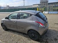 Usata Lancia Ypsilon 69 CV (50 kW) 2015 Grigio Utilitaria