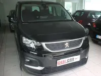 Usata Peugeot Rifter 110 CV (80 kW) 2021 Nero Monovolume