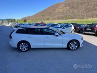 Usata Volvo V60 R-Design 150 CV (110 kW) 2019 Bianco Station wagon
