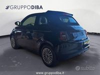 Usata Fiat 500e 69 kW (95 CV) 2024 Nero Cabrio
