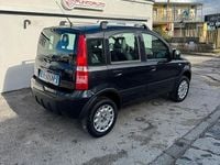 Usata Fiat Panda 4x4 Climbing 69 CV (50 kW) 2012 Nero Utilitaria