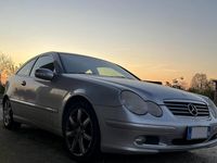 Usata Mercedes C220 143 CV (105 kW) 2001 Grigio Coupé