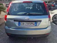 Usata Ford Fiesta 75 CV (55 kW) 2003 Grigio Utilitaria