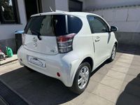 Begagnad Toyota iQ Sol 68 HK (50 kW) 2010 Vit Halvkombi