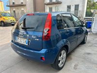 Usata Ford Fiesta 90 CV (66 kW) 2008 Blu Utilitaria