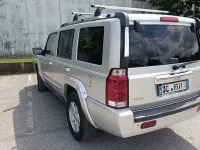 Usata Jeep Commander Limited 218 CV (160 kW) 2007 Grigio SUV