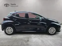 Usata Toyota Yaris Hybrid Active 92 CV (67 kW) 2022 Nero Berlina