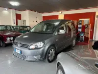 Usata VW Caddy 140 CV (102 kW) 2012 Grigio Monovolume