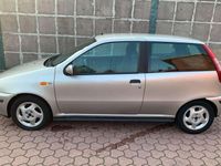 Brugt Fiat Punto 86 HK (63 kW) 1998 Sølv Sedan