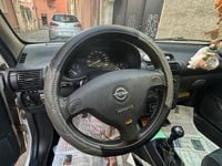 Usata Opel Corsa Edition 45 CV (33 kW) 2000 Bianco Utilitaria