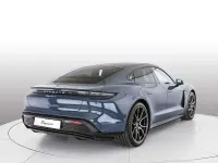 Nuova Porsche Taycan Performance Package 319 kW (435 CV) 2026 Pale blue metallizzato Berlina