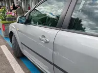 Usata Ford Focus 90 CV (66 kW) 2007 Grigio Station wagon