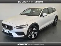 Usata Volvo V60 CC Core 197 CV (144 kW) 2024 Bianco Station wagon