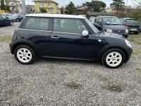 Usata Mini Cooper D Pepper 109 CV (80 kW) 2009 Nero Utilitaria