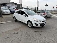 Usata Opel Corsa 65 CV (47 kW) 2013 Bianco Utilitaria