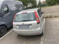 Usata Ford Fiesta 80 CV (58 kW) 2002 Grigio Utilitaria