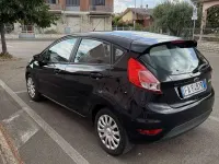 Usata Ford Fiesta 75 CV (55 kW) 2016 Nero Utilitaria