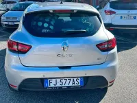 Usado Renault Clio IV 75 CV (55 kW) 2017 Gris Utilitario