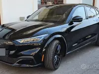 Usata Ford Mustang 169 CV (124 kW) 2021 Nero Station wagon