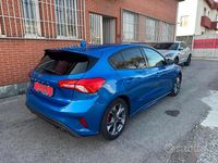 Usata Ford Focus ST-Line 120 CV (88 kW) 2020 Blu Berlina