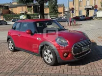 Usata Mini ONE 102 CV (75 kW) 2016 Rosso Utilitaria