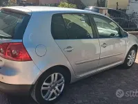 Usata VW Golf VI Comfortline 105 CV (77 kW) 2008 Grigio Utilitaria
