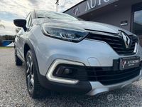 Usata Renault Captur 110 CV (80 kW) 2017 Grigio SUV