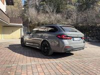 Usata BMW 530 M Sport 249 CV (183 kW) 2021 Grigio Station wagon