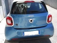 Usata Smart ForFour Electric Drive Passion 60 kW (82 CV) 2020 Blu/azzurro Utilitaria