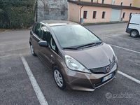 Usata Honda Jazz 90 CV (66 kW) 2011 Grigio Utilitaria