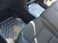 Usata Mercedes 200 140 CV (102 kW) 2008 Argento Monovolume
