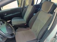 Käytetty Renault Modus 68 HP (50 kW) 2006 Tila-auto