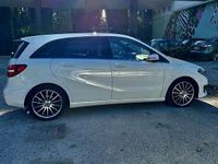Usata Mercedes 200 156 CV (114 kW) 2017 Bianco Monovolume