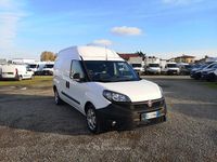 Usata Fiat Doblò Lounge 120 CV (88 kW) 2021 Bianco Monovolume