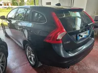 Usata Volvo V60 Kinetic 115 CV (84 kW) 2015 Grigio Station wagon