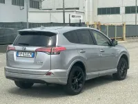 Usata Toyota RAV4 Hybrid Lounge 155 CV (114 kW) 2017 Grigio SUV