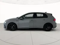 Usata VW Golf VIII R-line 150 CV (110 kW) 2023 Moonstone grey Berlina