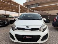 Usata Kia Rio 2014 Bianco Berlina