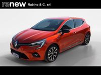 Usata Renault Clio V Techno 140 CV (102 kW) 2023 Arancione Utilitaria