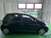 Usata Toyota Aygo 68 CV (50 kW) 2011 Grigio Utilitaria