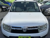 Usata Dacia Duster Lauréate 110 CV (80 kW) 2011 Bianco SUV