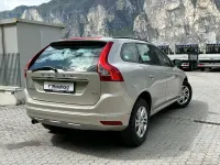 Usata Volvo XC60 150 CV (110 kW) 2016 Beige SUV