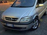 Usata Opel Zafira 101 CV (74 kW) 2004 Grigio Monovolume