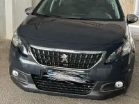 Usata Peugeot 2008 Style 102 CV (75 kW) 2018 SUV