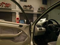 Usata BMW 318 118 CV (86 kW) 1998 Argento Berlina