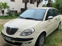 Usata Lancia Ypsilon 69 CV (50 kW) 2004 Beige Utilitaria